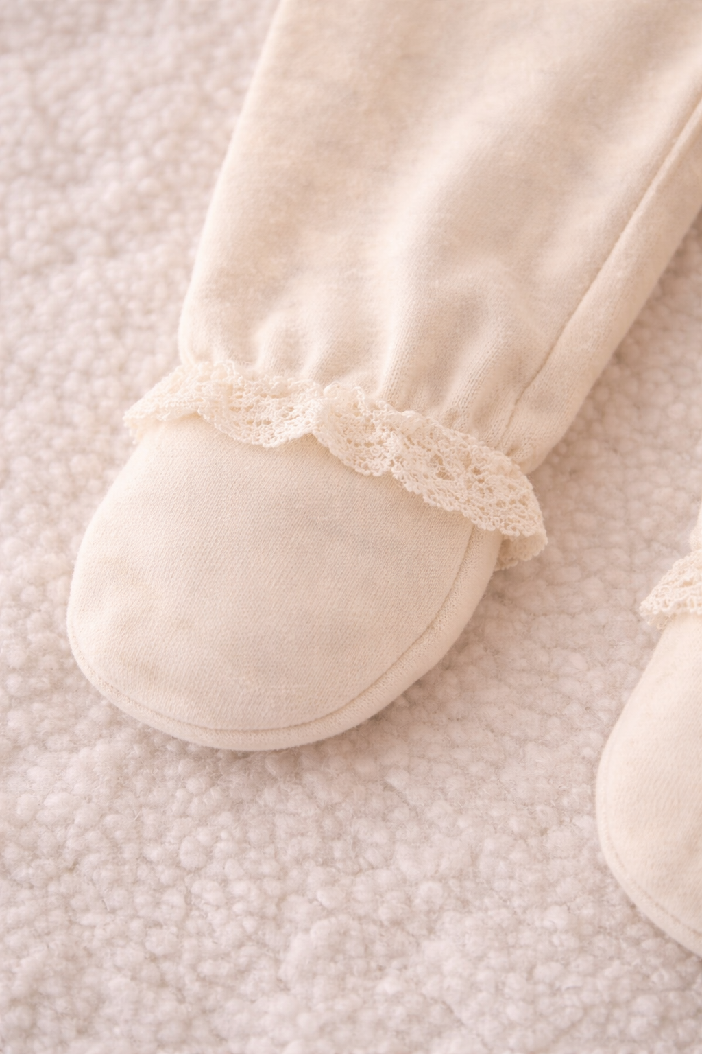 Weiche Bio-Baumwolle für Neugeborene – schadstofffreie Babykleidung von Baby LI’AR
